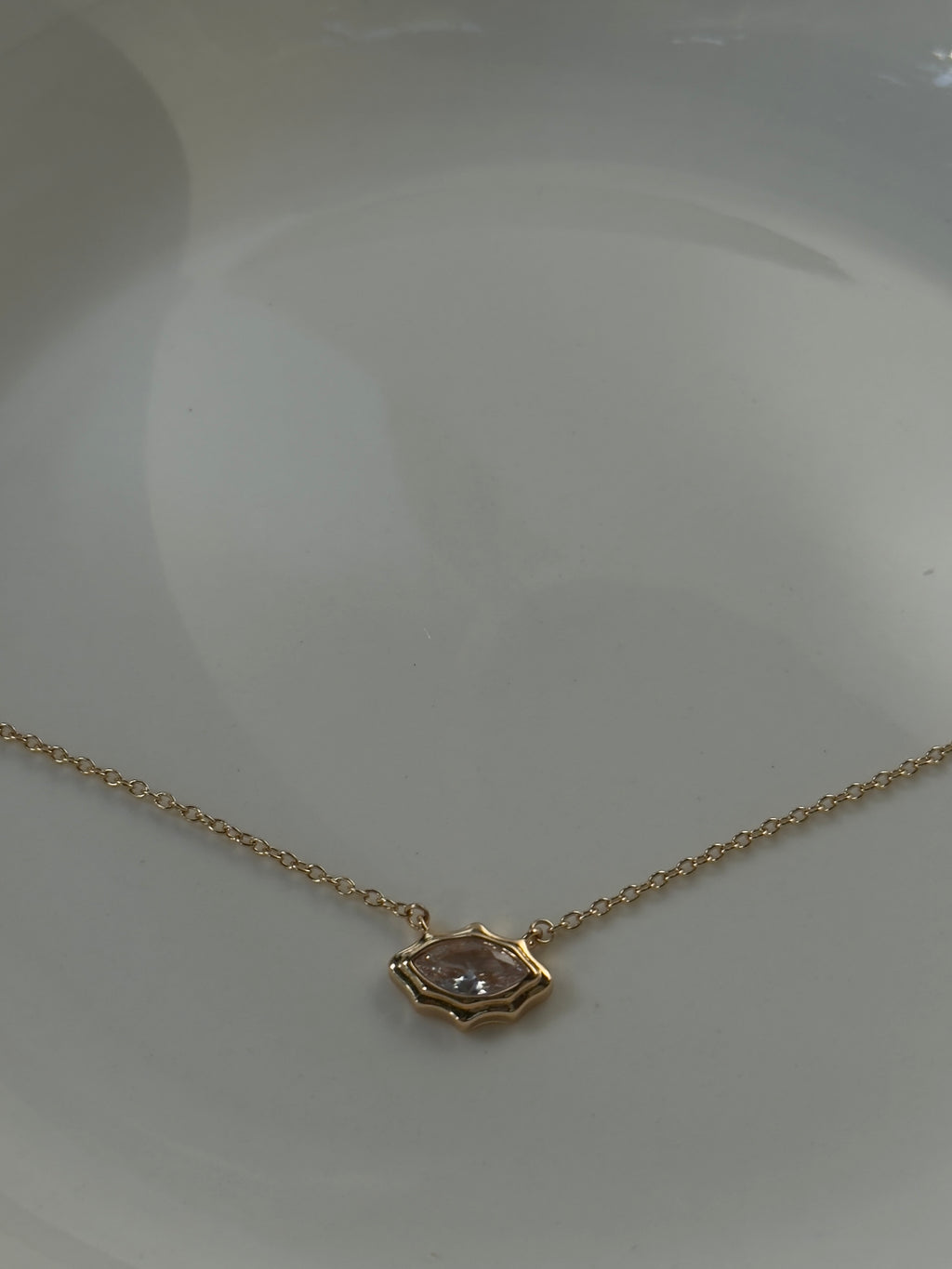 Zircon pendant necklace – tennis jewelry in {{ product_color }} | Aura Tide Collective | Shop Zircon pendant necklace online for {{ product_tags | join: ", " }} – Fast shipping worldwide.