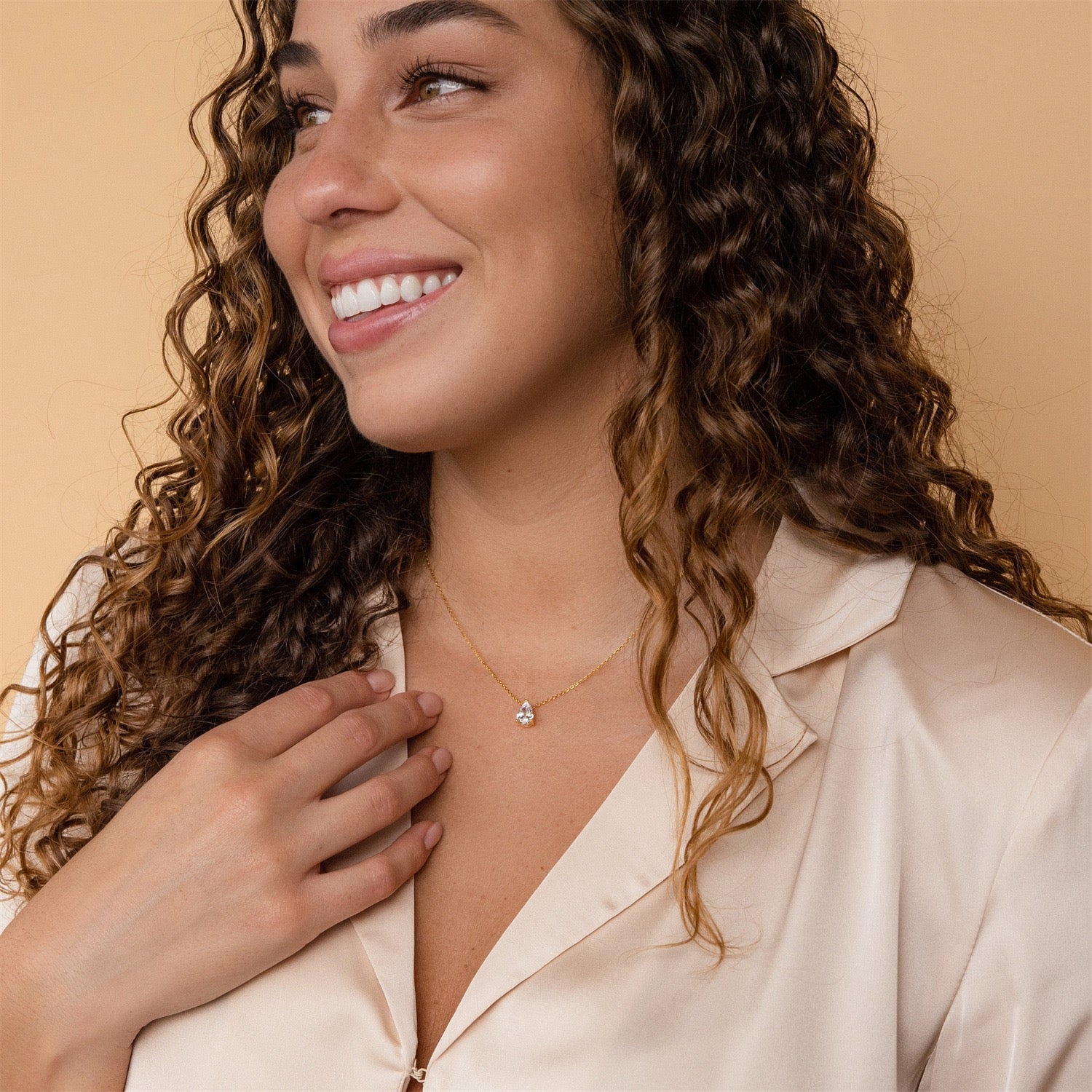 Teardrop-shaped birth stone necklace – tennis jewelry in {{ product_color }} | Aura Tide Collective | Shop Teardrop-shaped birth stone necklace online for {{ product_tags | join: ", " }} – Fast shipping worldwide.